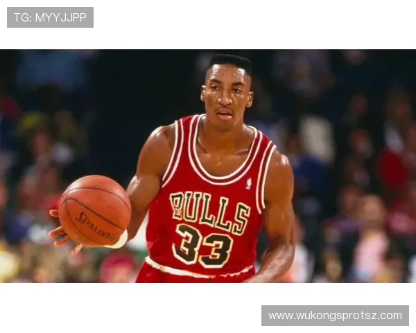 皮蓬无球跑动牵制防守，改变公牛进攻空间结构